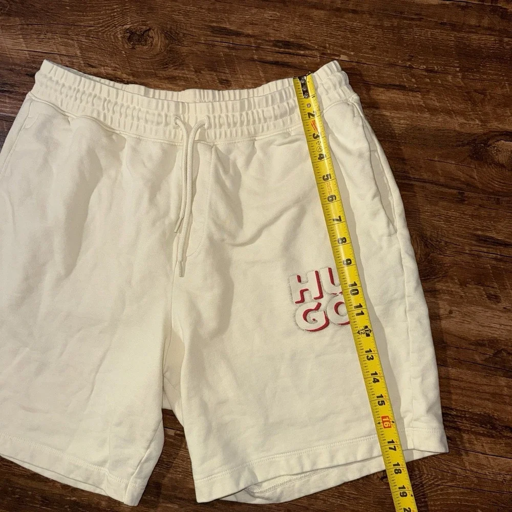Hugo Boss Cream Logo Sweat Shorts Men's Large